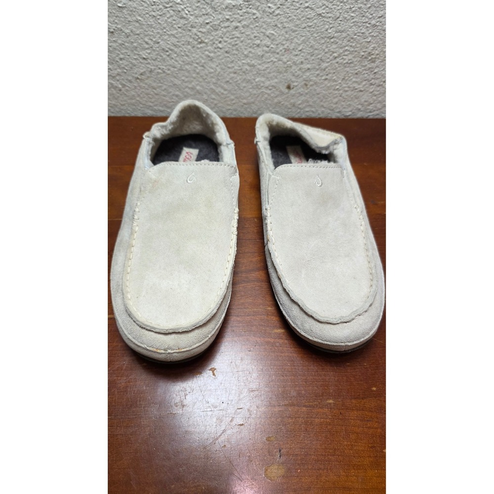 OluKai Nohea Slipper Womens 9 Pale Grey Suede Shearling Fur Lined Moccasins